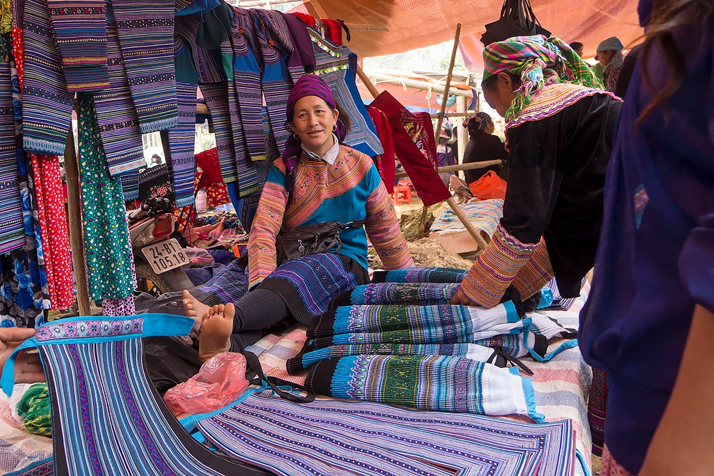 Sustainable Fashion Practices In Local Markets